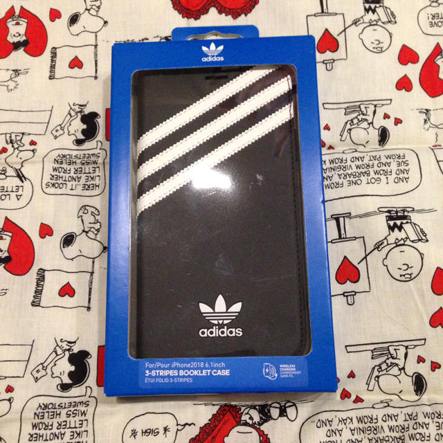 adidas(アディダス)の早い者勝ちです！iPhoneXR アディダス 手帳型ケース スマホ/家電/カメラのスマホアクセサリー(iPhoneケース)の商品写真