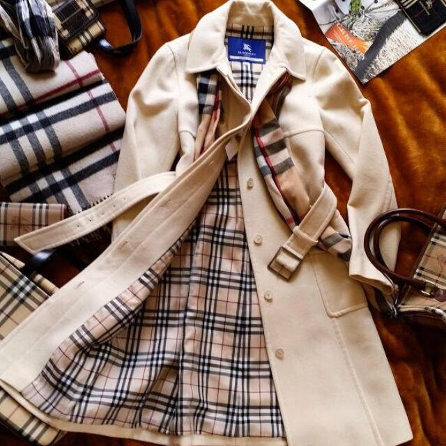 BURBERRY(バーバリー)のバーバリー コート レディースのジャケット/アウター(ロングコート)の商品写真