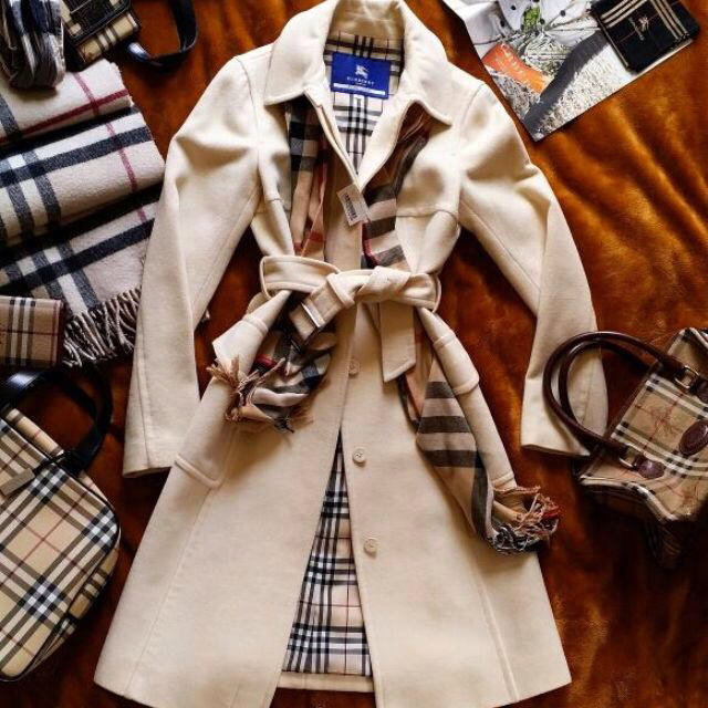 BURBERRY(バーバリー)のバーバリー コート レディースのジャケット/アウター(ロングコート)の商品写真