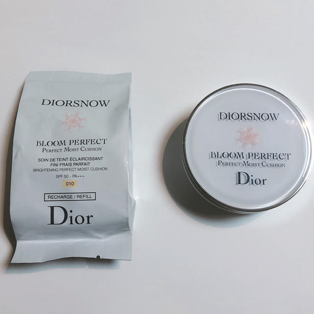 Dior(ディオール)のリフィル新品ディオールDIORスノーブルームパーフェクトクッションファンデ コスメ/美容のベースメイク/化粧品(ファンデーション)の商品写真