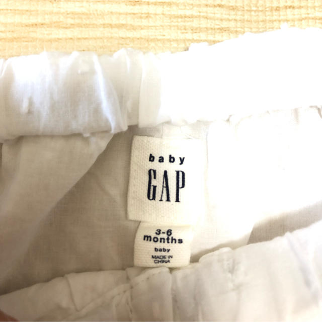babyGAP(ベビーギャップ)のベビーギャップ ショートパンツ キッズ/ベビー/マタニティのベビー服(~85cm)(パンツ)の商品写真