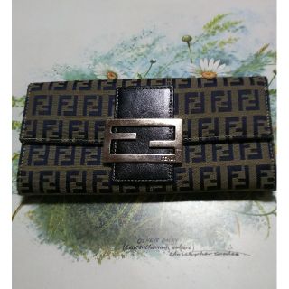 フェンディ(FENDI)のフェンディ長財布(長財布)