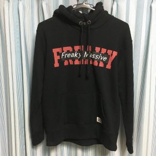 アベイル(Avail)のFreaky Massive ロゴ プルパーカー ブラック Mサイズ(パーカー)