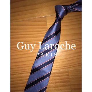 ギラロッシュ(Guy Laroche)の値下げ　美品 ギラロッシュ スカイブルーストライプ(ネクタイ)