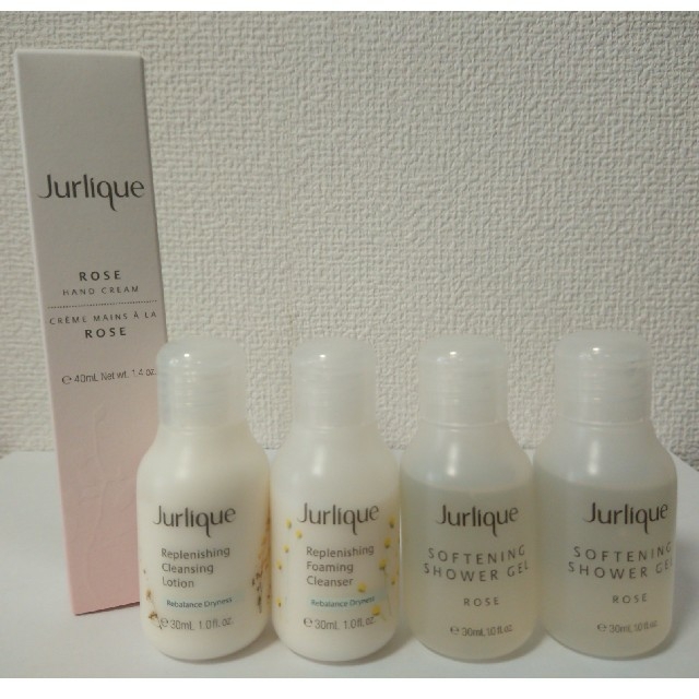 Jurlique(ジュリーク)の☆新品未使用&試供品☆Jurlique ハンドクリーム ローズ&洗顔料etc… コスメ/美容のボディケア(ハンドクリーム)の商品写真