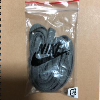 ナイキ(NIKE)のナイキ グレー 靴紐(スニーカー)