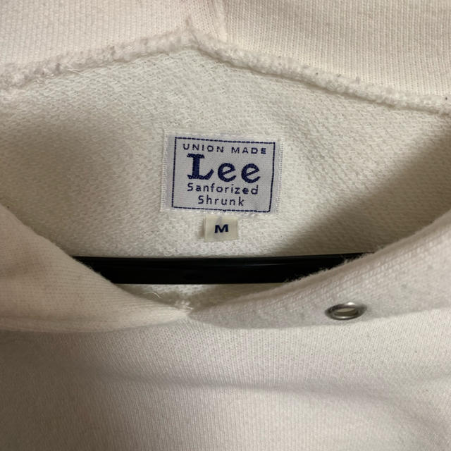 Lee(リー)のLee⭐️ ホワイトパーカー フード付 レディースのトップス(パーカー)の商品写真