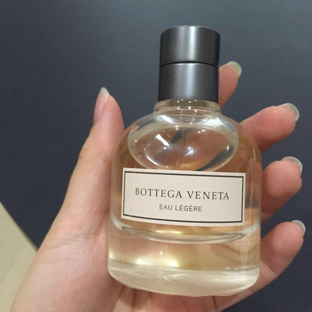 Bottega Veneta(ボッテガヴェネタ)のボッテガべネタ オードトワレ50ml コスメ/美容の香水(香水(女性用))の商品写真