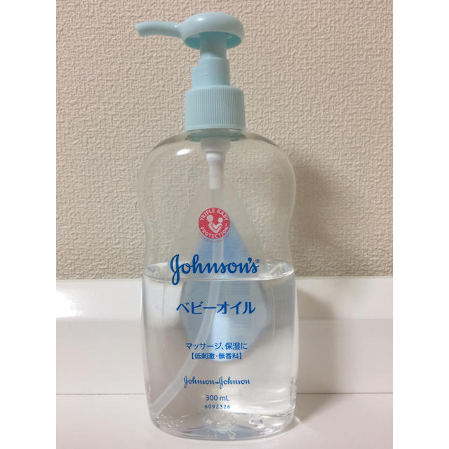 Johnson's(ジョンソン)のJohnson's ベビーオイル コスメ/美容のボディケア(ボディオイル)の商品写真