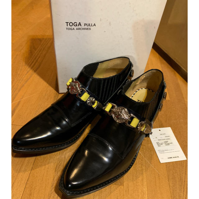 TOGA(トーガ)のTOGA PULLA metal conch cowboy レディースの靴/シューズ(ローファー/革靴)の商品写真