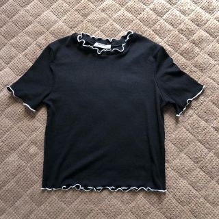 ザラ(ZARA)のザラ★ZARA★Tシャツ★リブ★カットソー★トップス★ウェーブネック★フリル★黒(Tシャツ(半袖/袖なし))