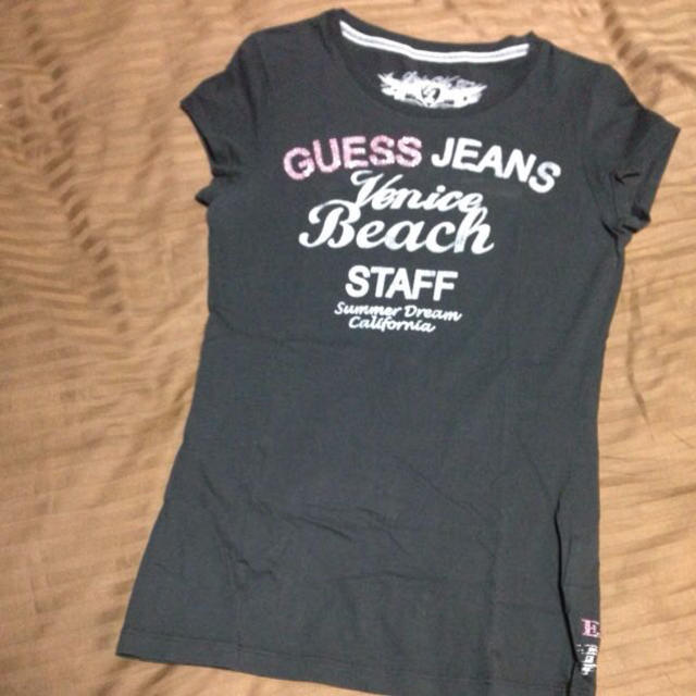 GUESS(ゲス)のGUESSのTシャツ♪ レディースのトップス(Tシャツ(半袖/袖なし))の商品写真