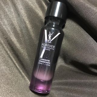 イヴサンローランボーテ(Yves Saint Laurent Beaute)のイヴ・サンローラン 美容液💄(美容液)