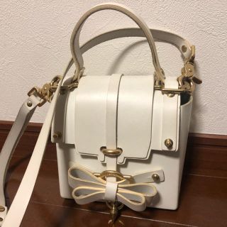 オープニングセレモニー(OPENING CEREMONY)の再値下げ！！！niels peeraer BOW BUCKLE 3PM BAG (ショルダーバッグ)