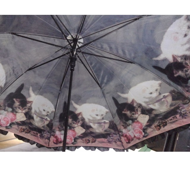 ♪薔薇と猫とフリルの傘♪晴雨兼用♪日傘♪雨傘♪キャットフレンド・絵画・名画 レディースのファッション小物(傘)の商品写真