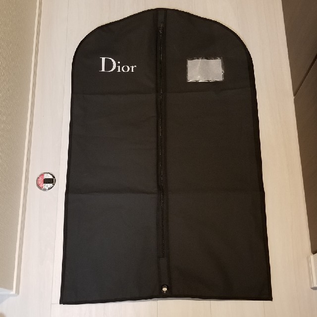 Dior(ディオール)のDIOR　ガーメント　スーツ　洋服ケース インテリア/住まい/日用品の収納家具(押し入れ収納/ハンガー)の商品写真