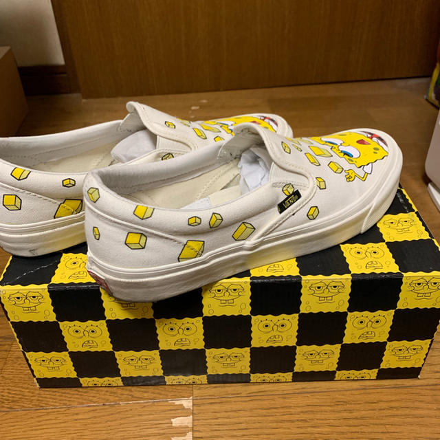 VANS(ヴァンズ)のvans slip-on スポンジボブ メンズの靴/シューズ(スニーカー)の商品写真