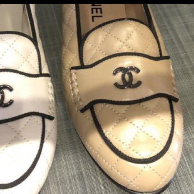 CHANEL(シャネル)のCHANEL 完売キルティングローファー レディースの靴/シューズ(ローファー/革靴)の商品写真