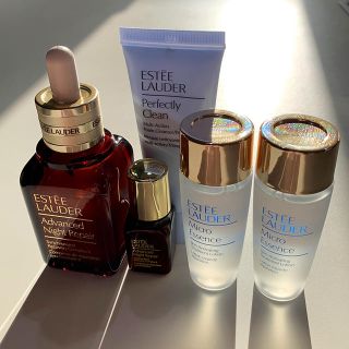 エスティローダー(Estee Lauder)の【中古品】エスティローダー 美容液 おまけつき(美容液)