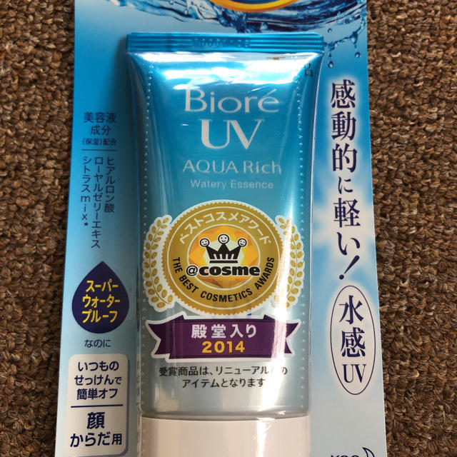 Biore(ビオレ)のビオレUVアクアリッチウォータリーエッセンス50g コスメ/美容のボディケア(日焼け止め/サンオイル)の商品写真