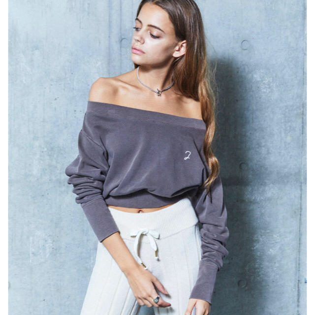 GYDA(ジェイダ)のjuemi  Loose Neck Pigment Dyed Sweat レディースのトップス(トレーナー/スウェット)の商品写真