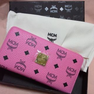 エムシーエム(MCM)の新品未使用★MCMファスナー式長財布♥桃(財布)