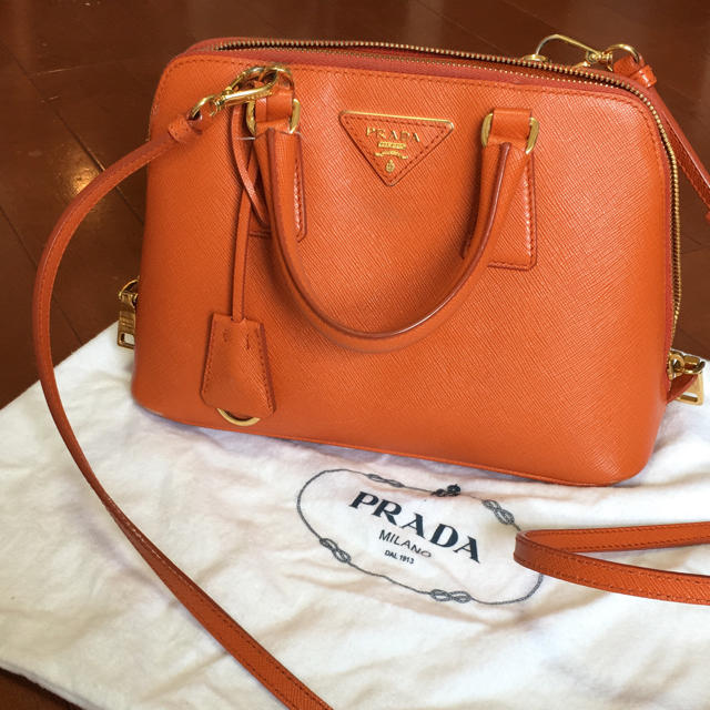 PRADA プラダ サフィアーノ