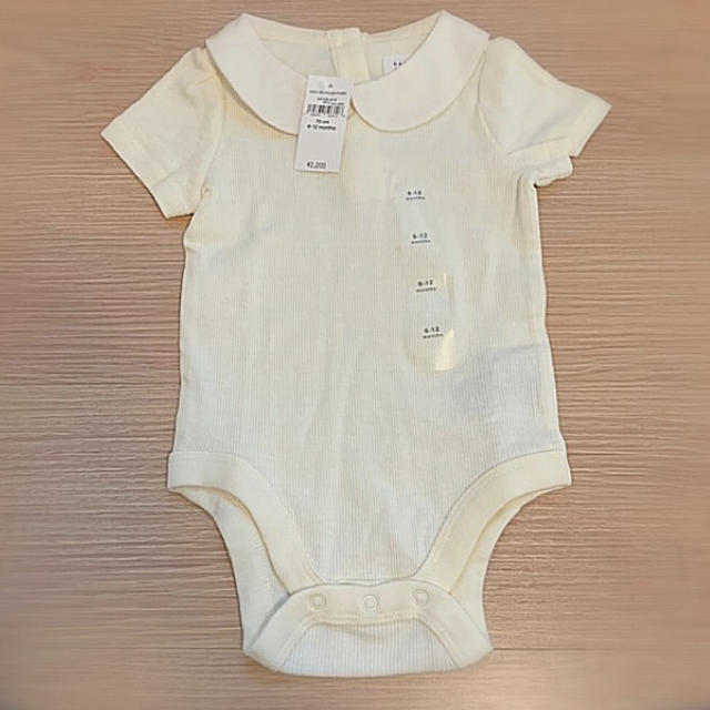 babyGAP(ベビーギャップ)の新品未使用タグ付き☆リブ ピーターパン襟ボディシャツ 70㎝ キッズ/ベビー/マタニティのベビー服(~85cm)(ロンパース)の商品写真