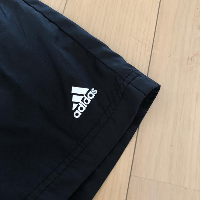 adidas(アディダス)の男の子👨‍👦スイミングウェア 130 キッズ/ベビー/マタニティのキッズ服男の子用(90cm~)(水着)の商品写真