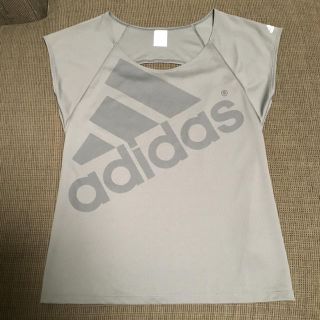 アディダス(adidas)のTシャツ (Tシャツ(半袖/袖なし))