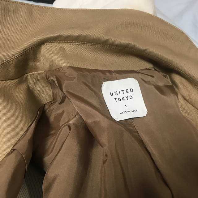 STUDIOUS(ステュディオス)のunited tokyo スプリングコート ベージュ 1 21日まで値下げ！ メンズのジャケット/アウター(ステンカラーコート)の商品写真