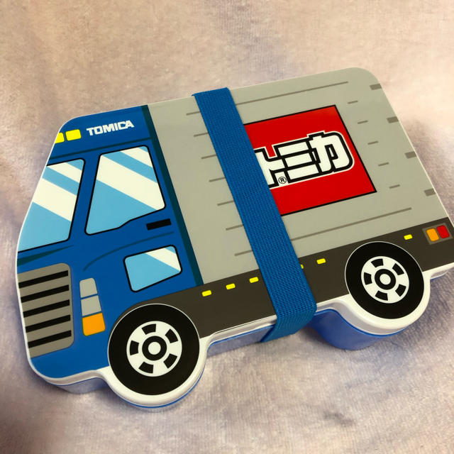 TOMMY(トミー)のトミカ 車型 弁当箱 インテリア/住まい/日用品のキッチン/食器(弁当用品)の商品写真