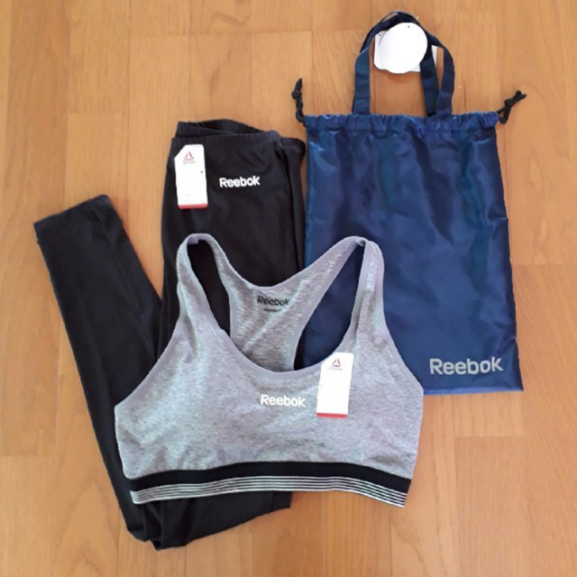 Reebok(リーボック)のスポーツ上下セット レディースのレディース その他(セット/コーデ)の商品写真