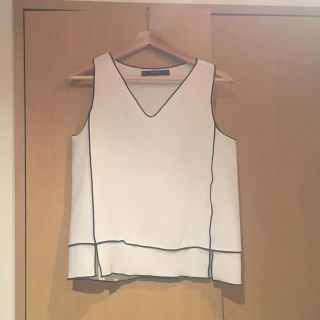 ザラ(ZARA)のZARA トップス(カットソー(半袖/袖なし))