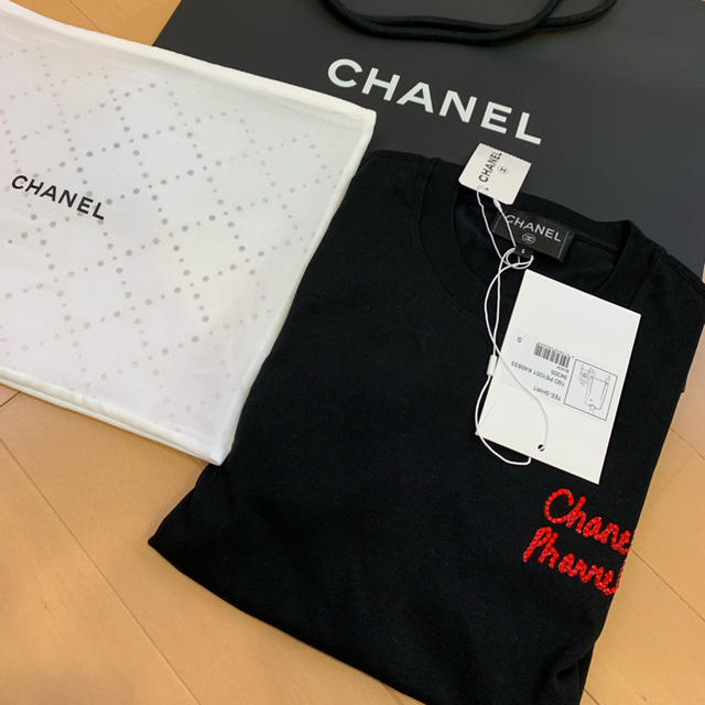 CHANEL ファレル コラボ