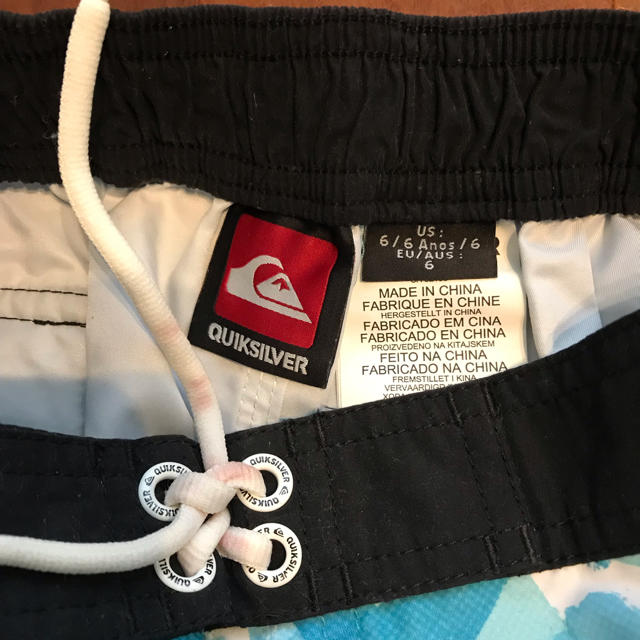 QUIKSILVER(クイックシルバー)のクイックシルバー水着 キッズ 6 キッズ/ベビー/マタニティのキッズ服男の子用(90cm~)(水着)の商品写真