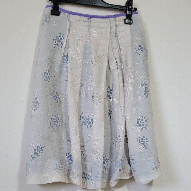 TOMORROWLAND(トゥモローランド)のＳａｂｅｎａ スカート レディースのスカート(ひざ丈スカート)の商品写真
