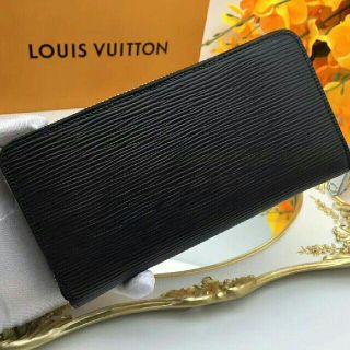 LOUIS VUITTON - LOUIS VUITTON ルイヴィトン長財布の通販｜ラクマ