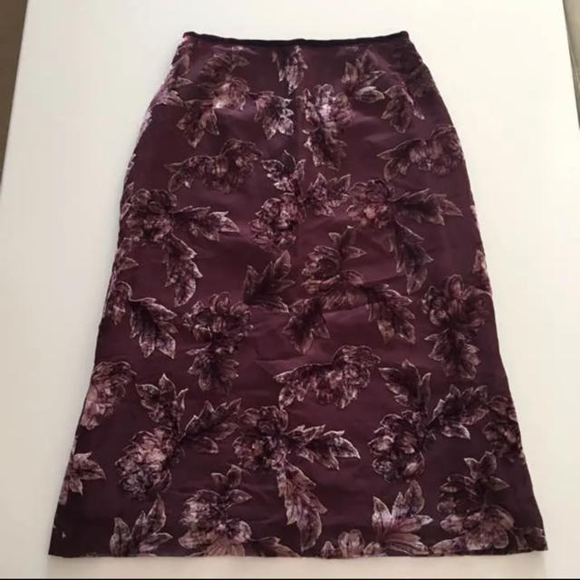 スカート ワインレッド 23 B レディースのスカート(ひざ丈スカート)の商品写真