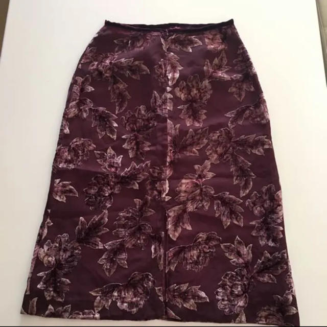 スカート ワインレッド 23 B レディースのスカート(ひざ丈スカート)の商品写真