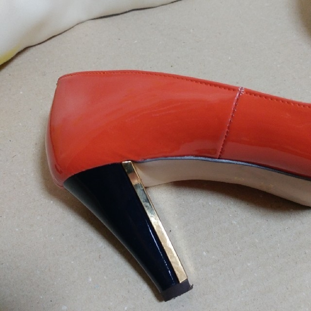 qualite(カリテ)のqualite　カリテ　パンプス　オレンジカラー　ヒール7センチ レディースの靴/シューズ(ハイヒール/パンプス)の商品写真