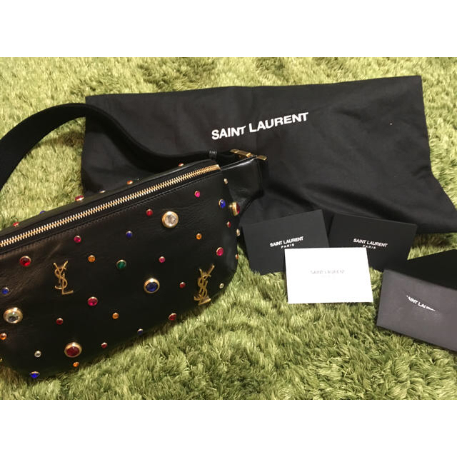 Saint Laurent(サンローラン)のクリスマス価格☆サンローラン クリスタルベルトバッグ レディースのバッグ(ボディバッグ/ウエストポーチ)の商品写真