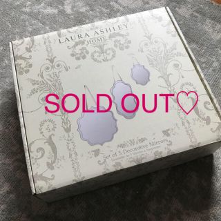 ローラアシュレイ(LAURA ASHLEY)の新品未使用 ローラアシュレイ 壁掛けミラーセット(壁掛けミラー)