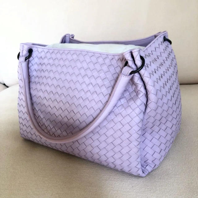 Bottega Veneta(ボッテガヴェネタ)の【極美品／定番】ボッテガヴェネタ バッグ パラシュート レディースのバッグ(ハンドバッグ)の商品写真