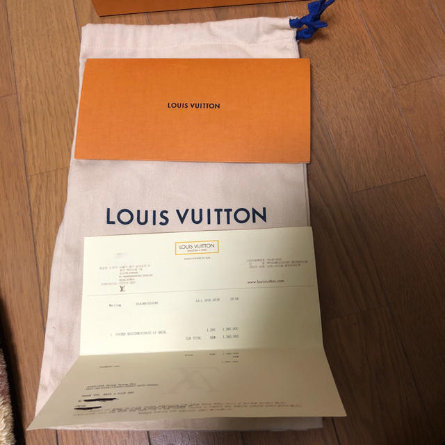 LOUIS VUITTON(ルイヴィトン)のlouis vuitton archlight メンズの靴/シューズ(スニーカー)の商品写真