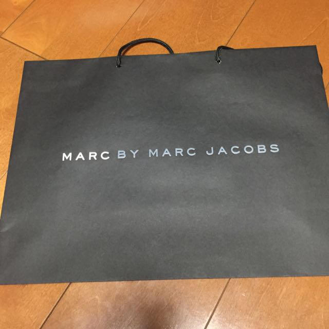 MARC BY MARC JACOBS(マークバイマークジェイコブス)の値下げ マークバイジェイコブス 袋 レディースのバッグ(ショップ袋)の商品写真
