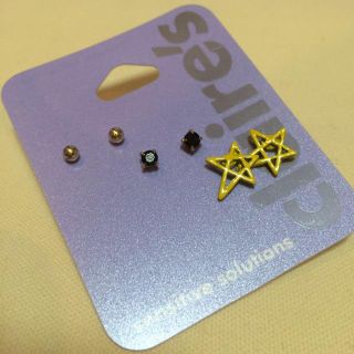 クレアーズ(claire's)の新品★ピアス3セット♡星など(ピアス)