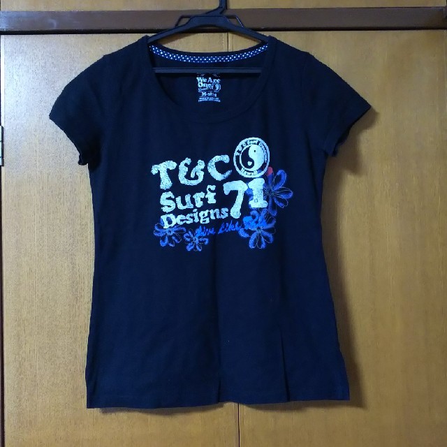 Town & Country(タウンアンドカントリー)の美品 T＆C ブラック  Tシャツ Mサイズ レディースのトップス(Tシャツ(半袖/袖なし))の商品写真