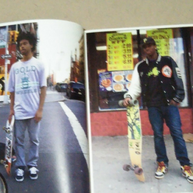 THE NORTH FACE(ザノースフェイス)の212 MAGAZINE Lower East Side Skate Park メンズのトップス(パーカー)の商品写真