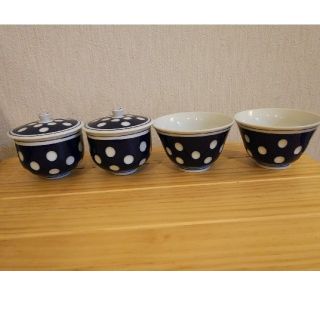 湯飲み4個(蓋あり2･蓋なし2)(食器)